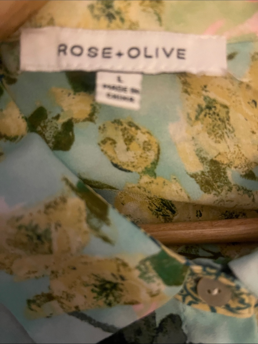 Robe & Olive Floral Patchwork Button-Up Shirt - Pastel Multi NwOTags - Picture 4 of 6